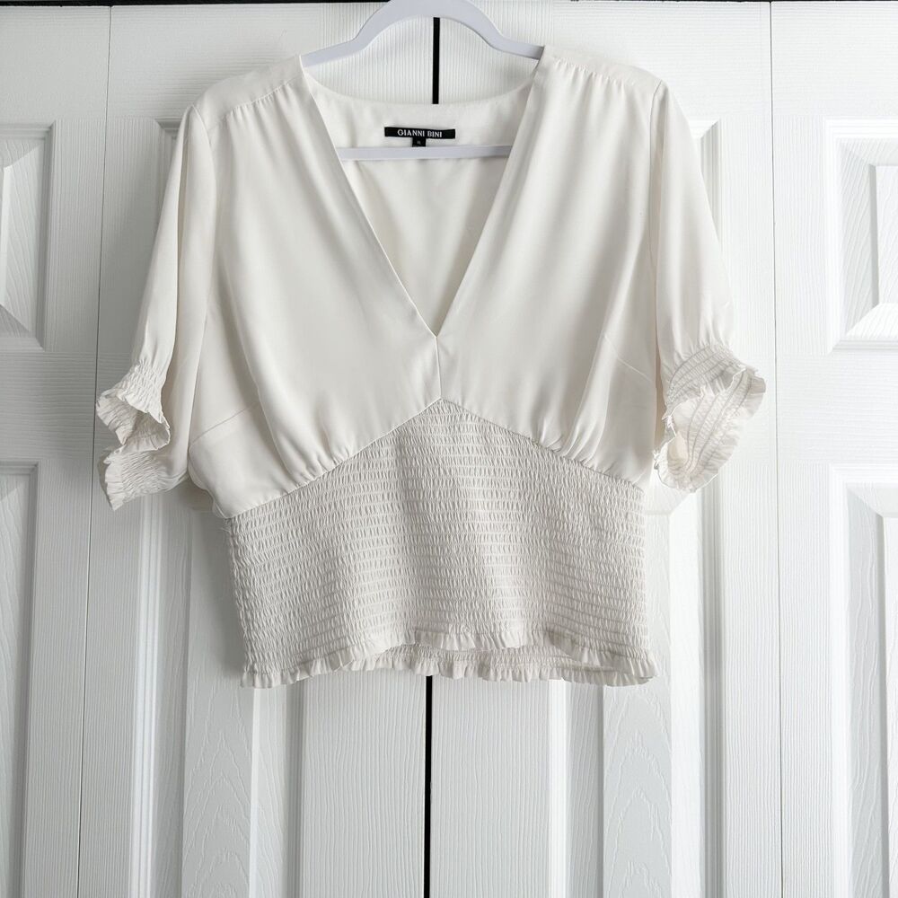 Gianni Bini Blouse Size XL Ivory Delia Smocked V-Neck Cropped Peasant Boho Style